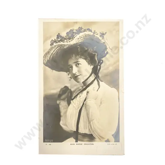 Collection of Assorted Early C20th Beauties Greetings and Postcard Portraits