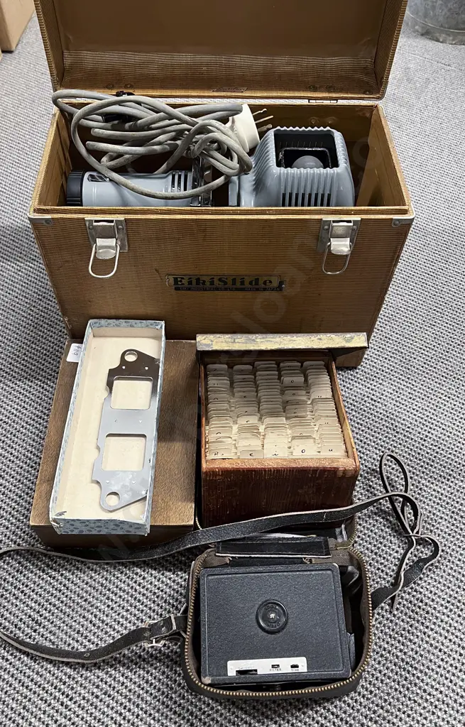 Cased Eiki Slide Projector with Vintage Camera etc Image 1++