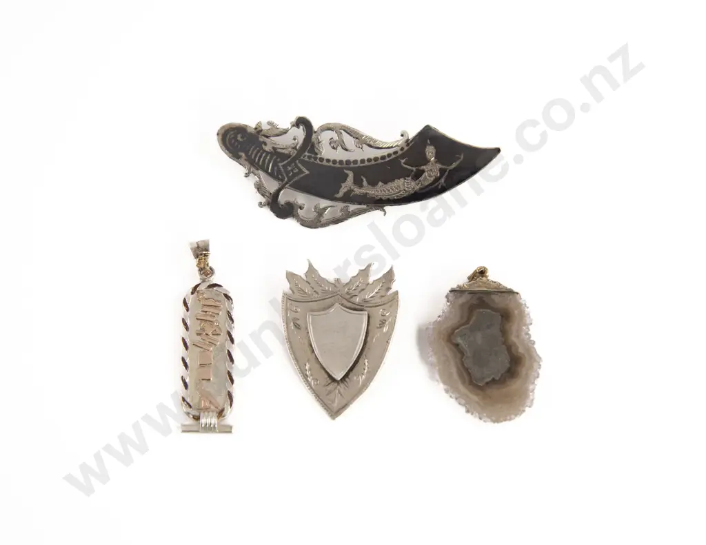 Egyptian S/S Pendant Image 1++