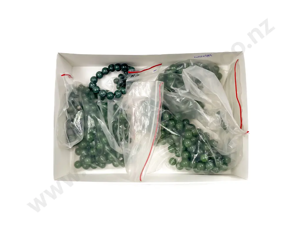 Quantity Unstrung Jade Beads Image 1++