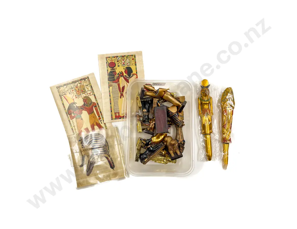 Collection of Assorted Egyptian Ornaments & Postcards Image 1++