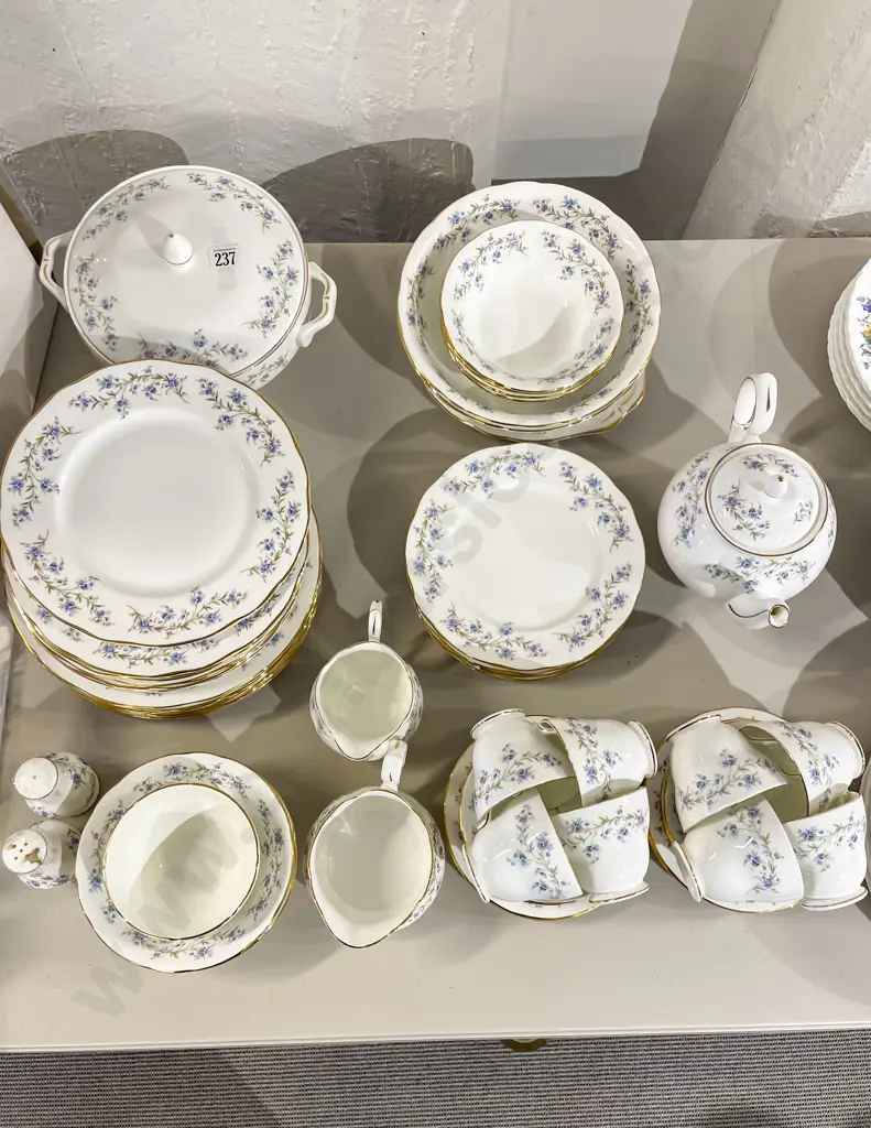 Duchess "Tranquility" 8 Place Dinner Service Image 1++