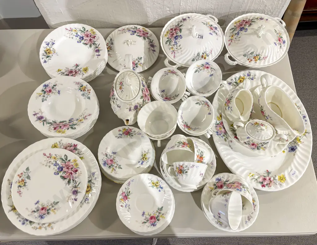 RD "Arcadia" Part Dinner Service Image 1++