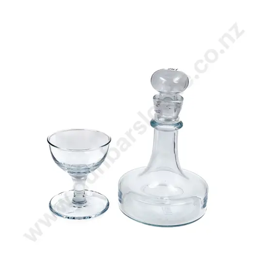 Eight Oversized Glasses with Decanter