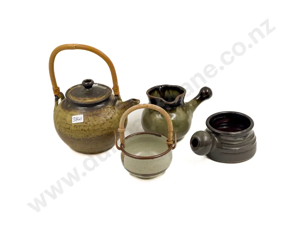 Four Pieces of NZ Pottery Image 1++
