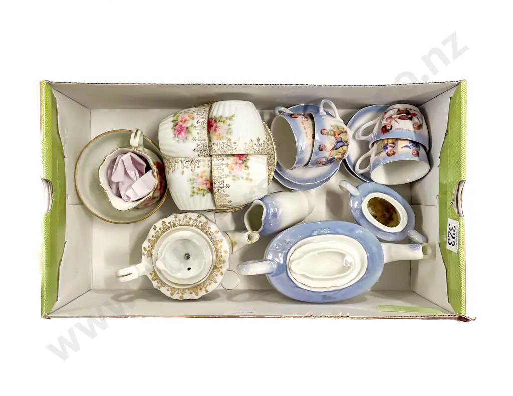 Two Late Victorian Toy Tea Sets Image 1++