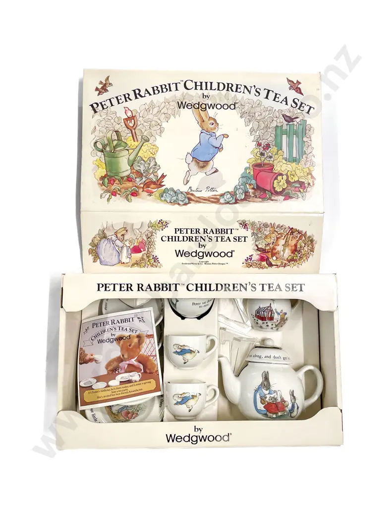 Boxed Wedgwood Peter Rabbit Toy Tea Set Image 1++