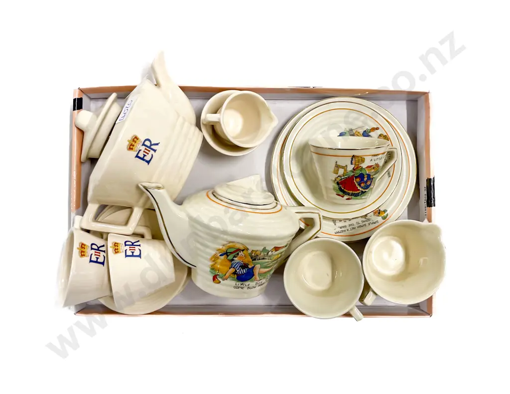 Coronation EIIR Tea Set and Other Image 1++