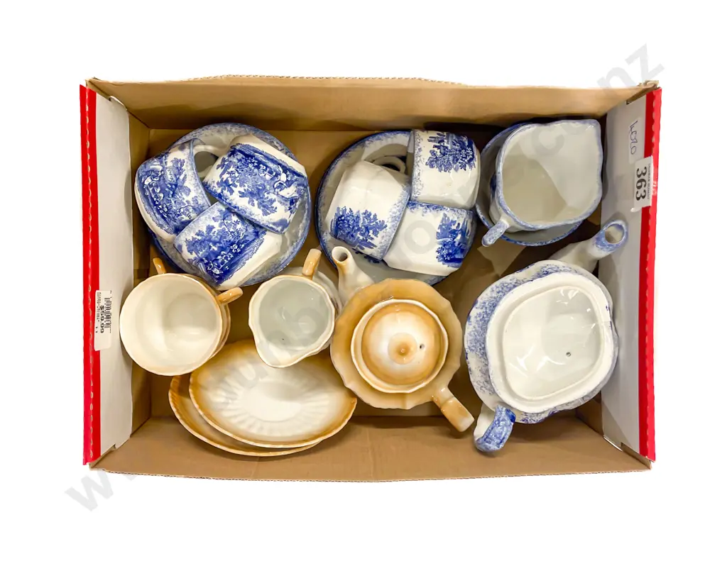 Victorian Blue and White Tea Set and Other Image 1++