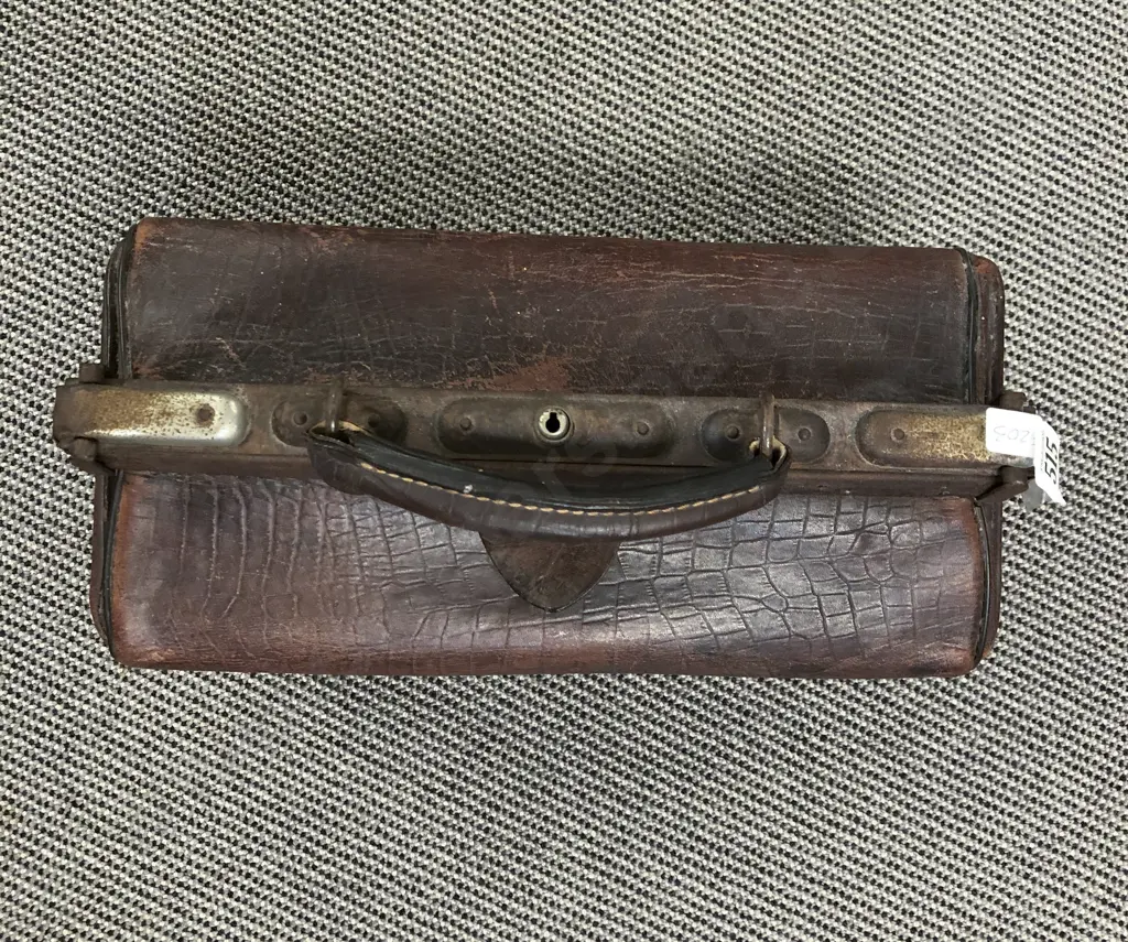 J.H.P. Vintage Leather Doctors Bag Image 1++