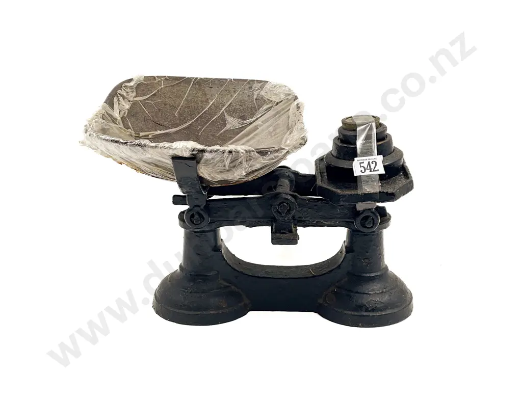 Cast Iron Scales with Weights Image 1++