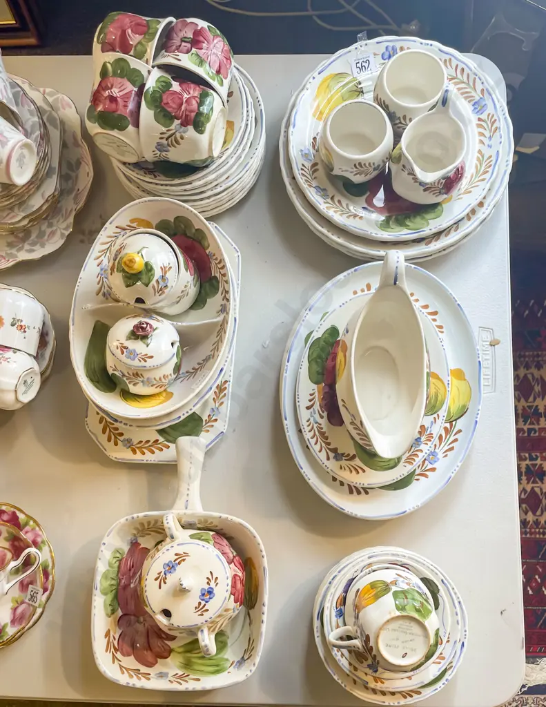 Quantity of Assorted Belle Fiore Image 1++