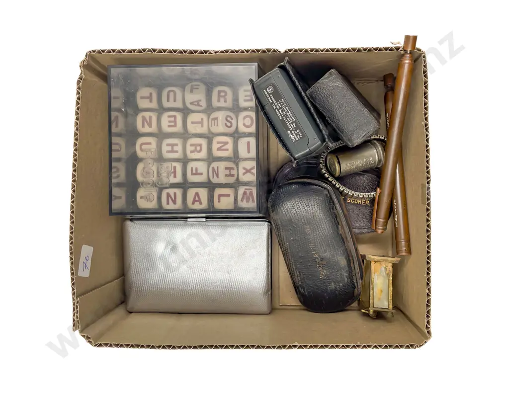 Quantity of Assorted Vintage Including Cigarette Cases Spectacle etc Image 1++
