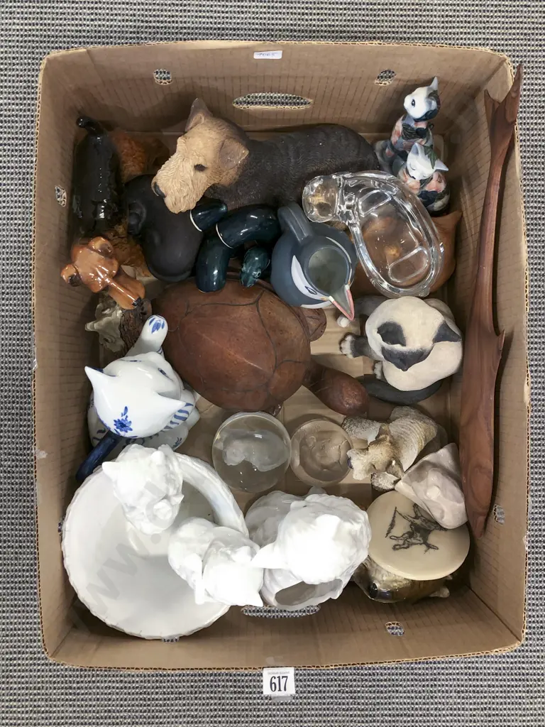 Quantity of Assorted Animal Ornaments etc Image 1++