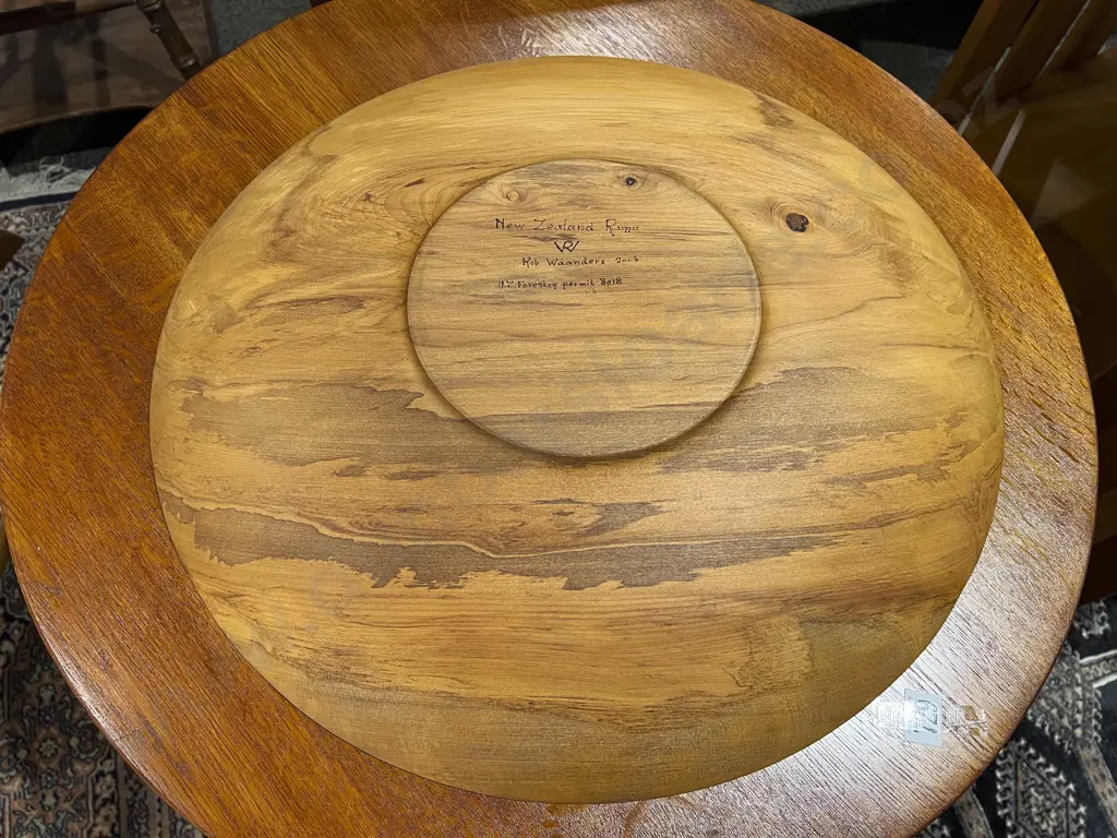 Rob Waanders NZ Rimu Turned Wood Charger Image 1++