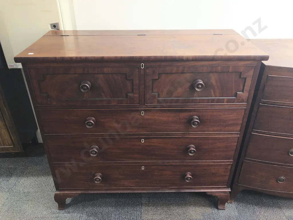 C19th Mahogany Flat Front Chest Of Drawers Image 1++