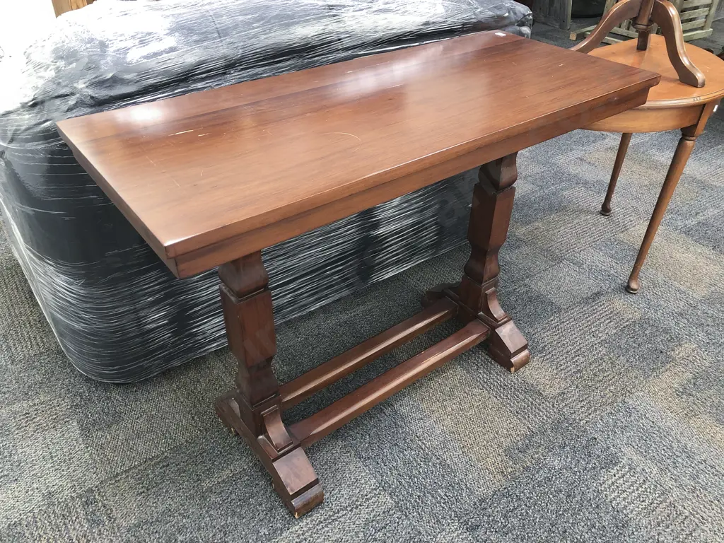 Mahogany Hall Table Image 1++