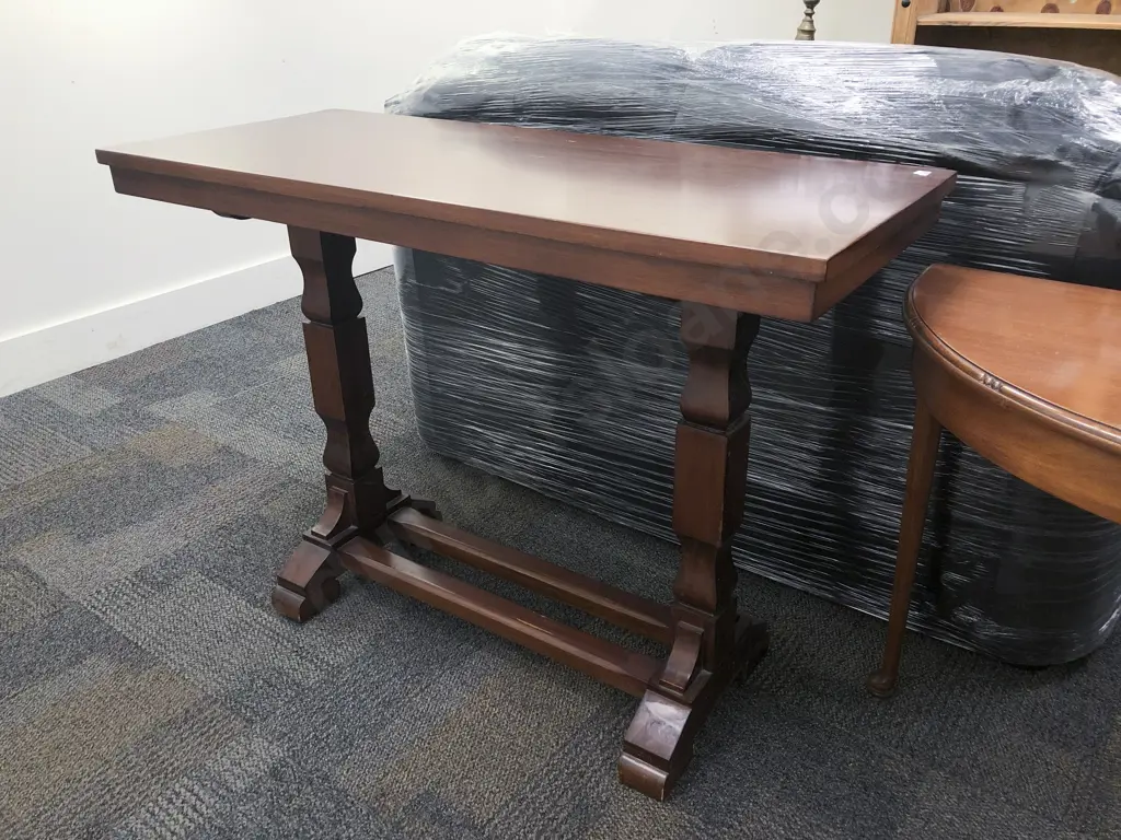 Mahogany Hall Table Image 1++