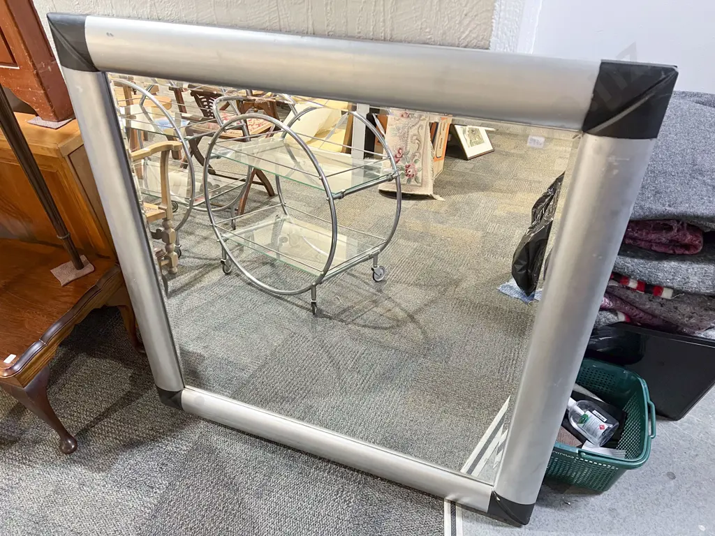 Large Square Bevel Edged Wall Mirror Image 1++