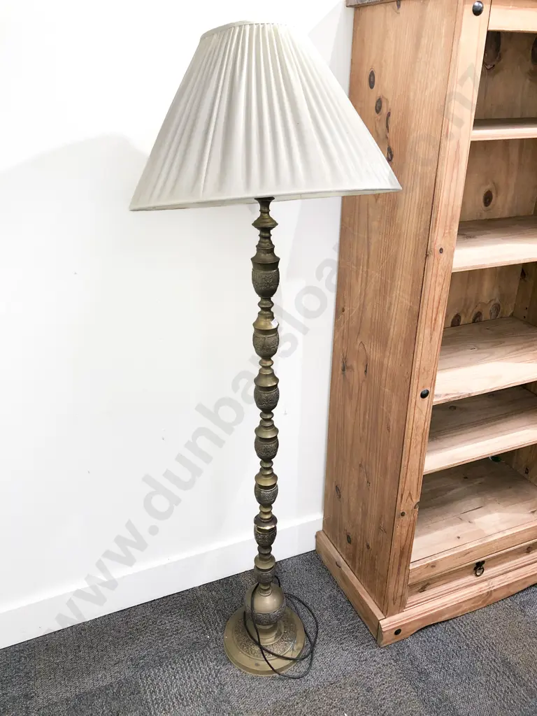 Brass Standard Lamp (Faults) Image 1++