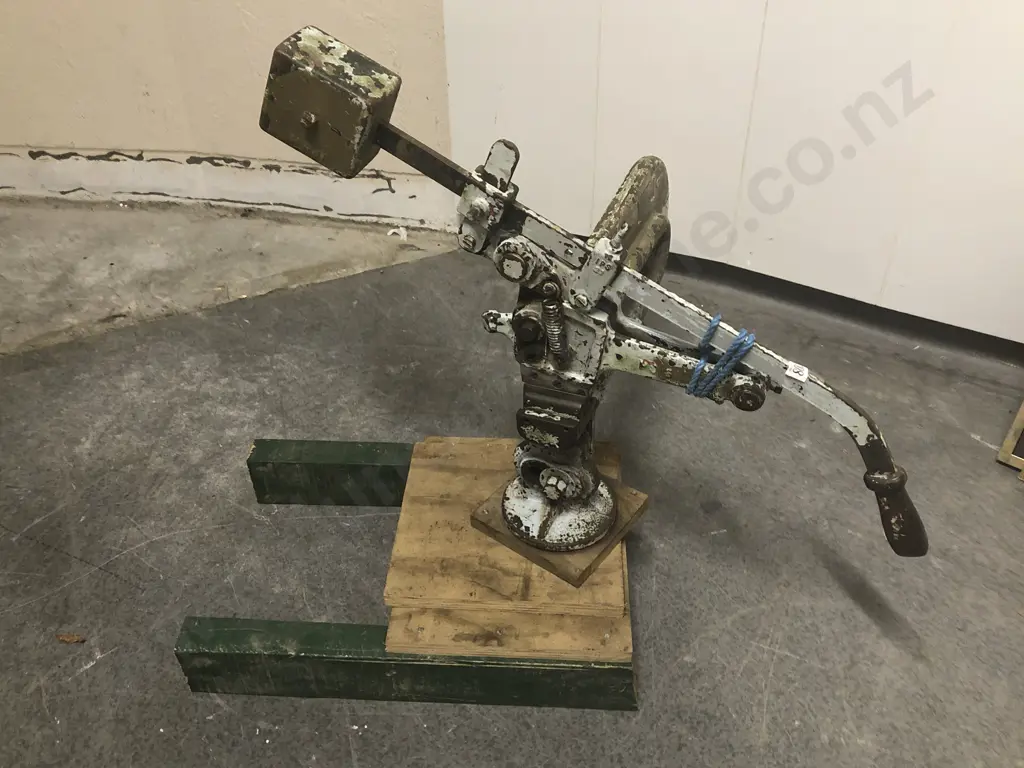 Vintage Heavy Duty Cutter Image 1++