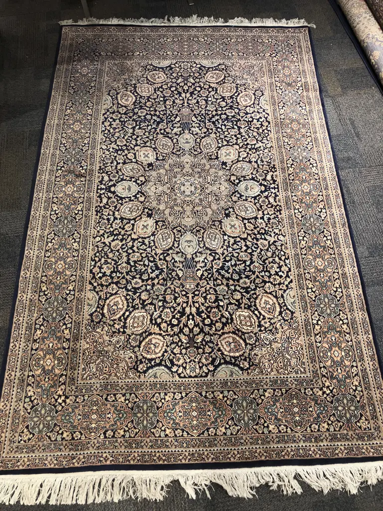 Persian Style Floral Decorated Floor Rug Image 1++