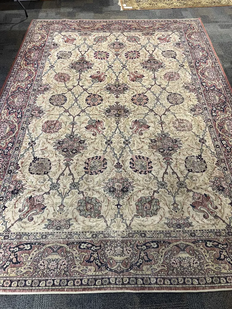 Large Persian Floor Rug Image 1++
