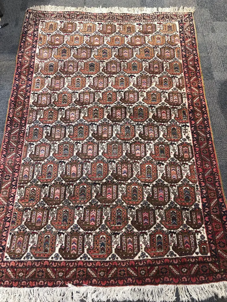 Large Woolen Persian Floor Rug Image 1++