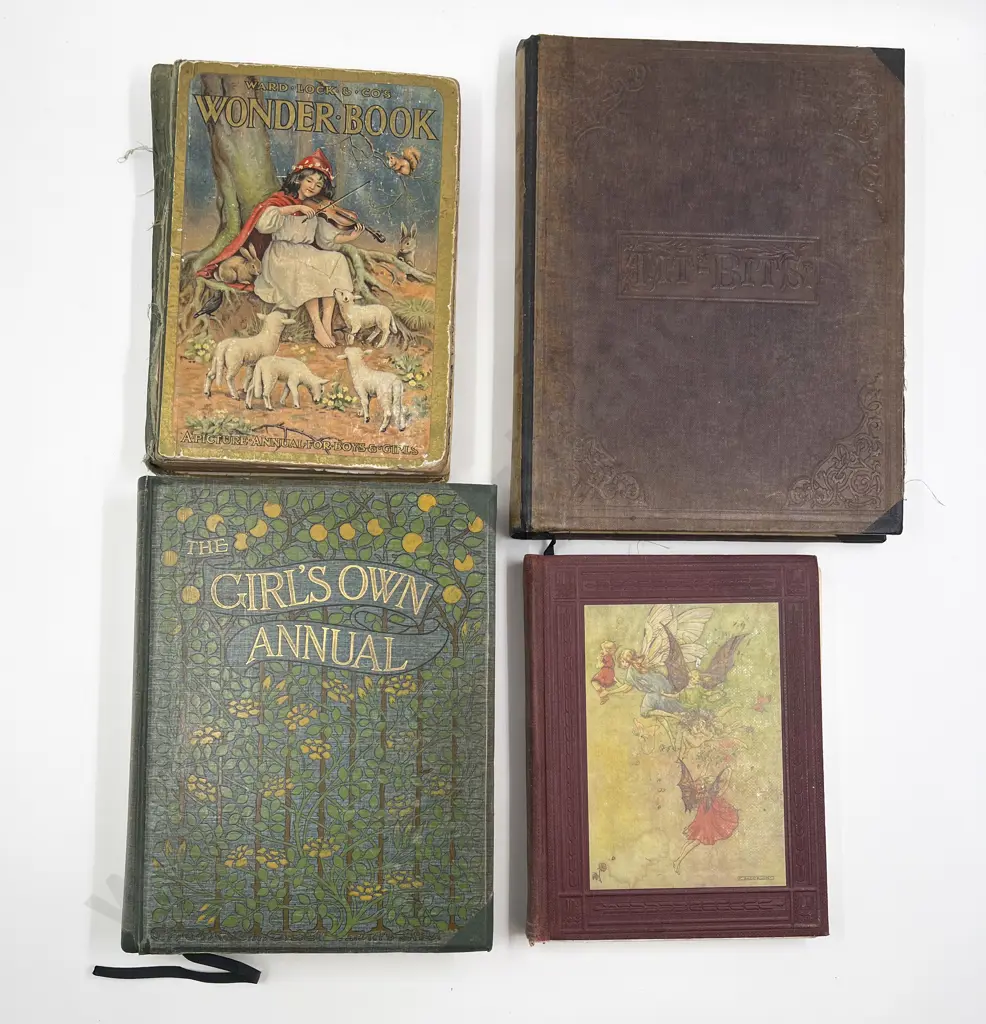 Four Vintage Volumes Image 1++
