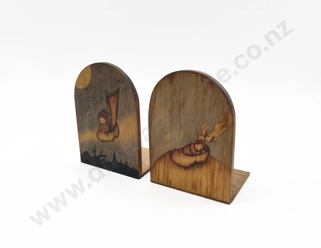 Pair of Vintage Bookends Image 1++