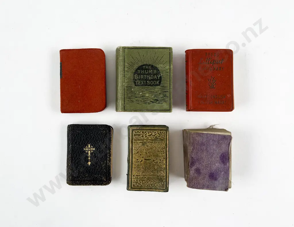 Six Miniature Books Image 1++