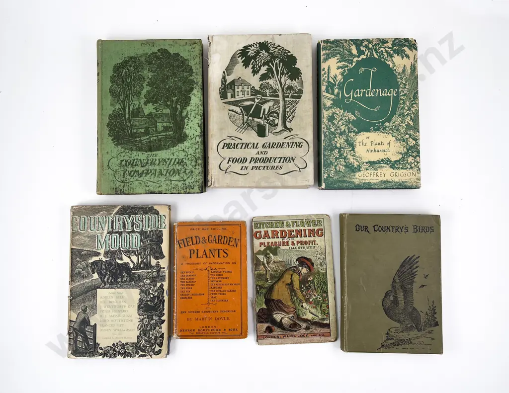 Six Assorted Vintage Gardening Books Image 1++