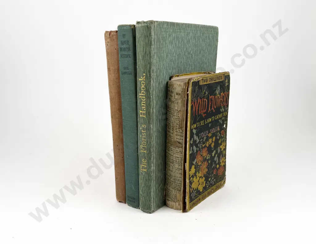 Four Assorted Vintage Gardening Books Image 1++