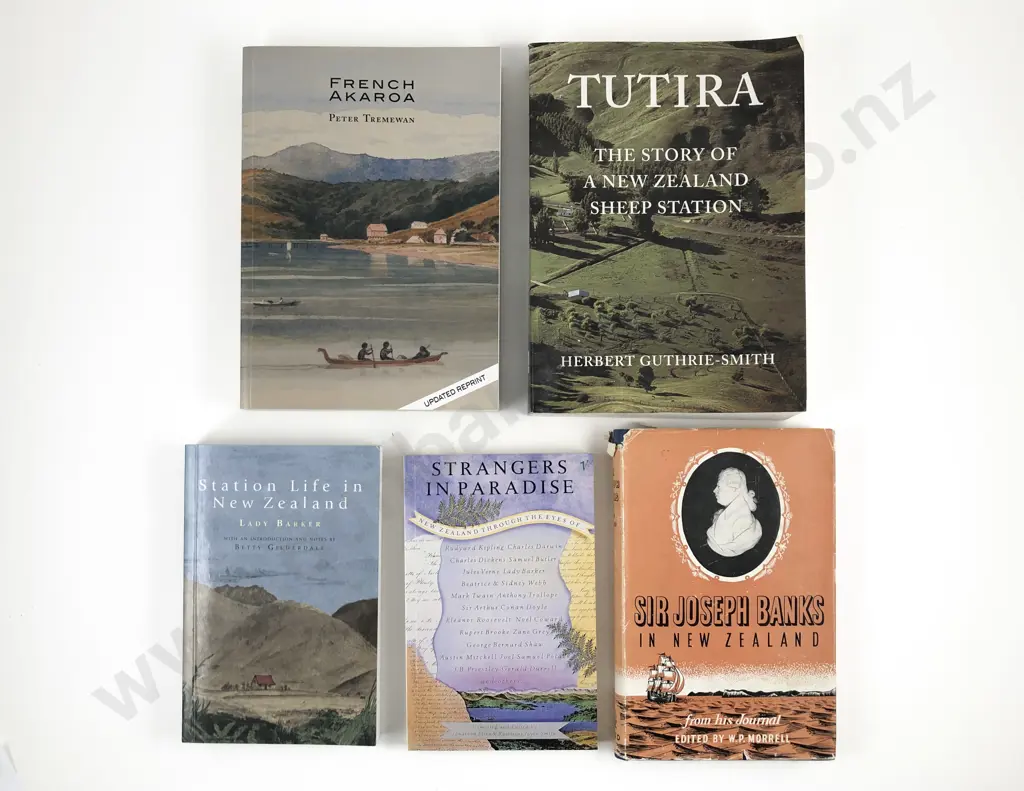 Five New Zealand Reference Volumes Image 1++