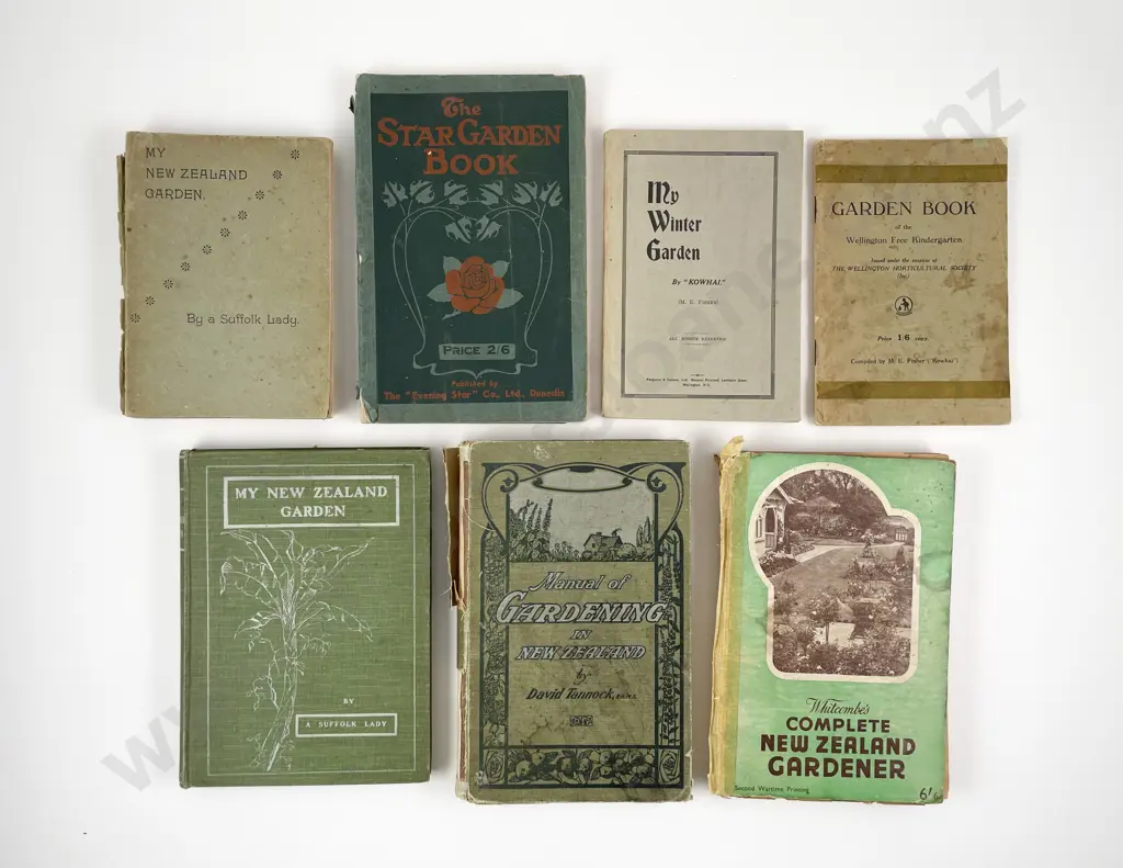 Seven Assorted Vintage NZ Garden Volumes Image 1++