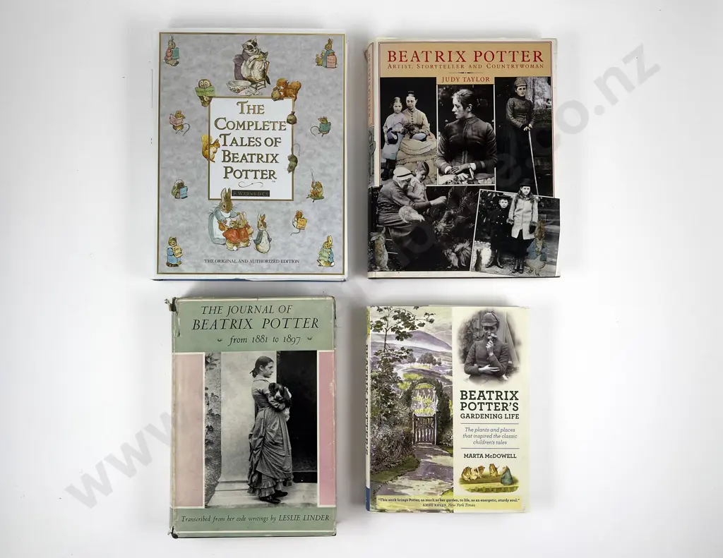 Beatrix Potter's Gardening Life by Marta McDowell Image 1++