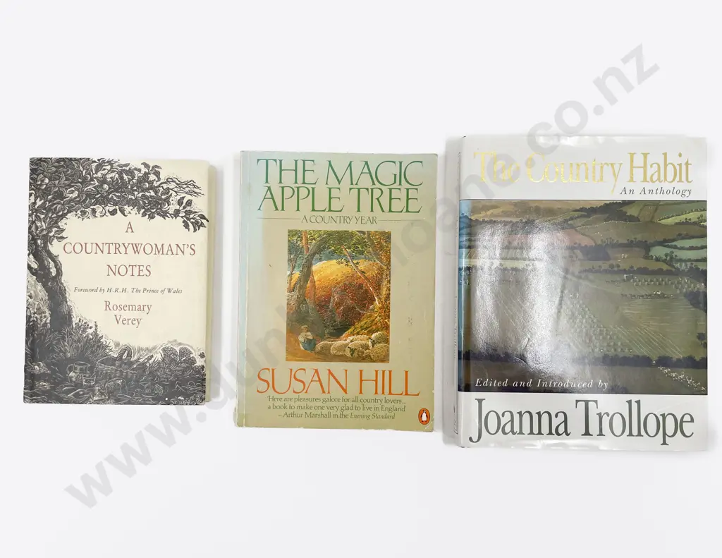 A Country Woman's Notes by Rosemary Verey Image 1++