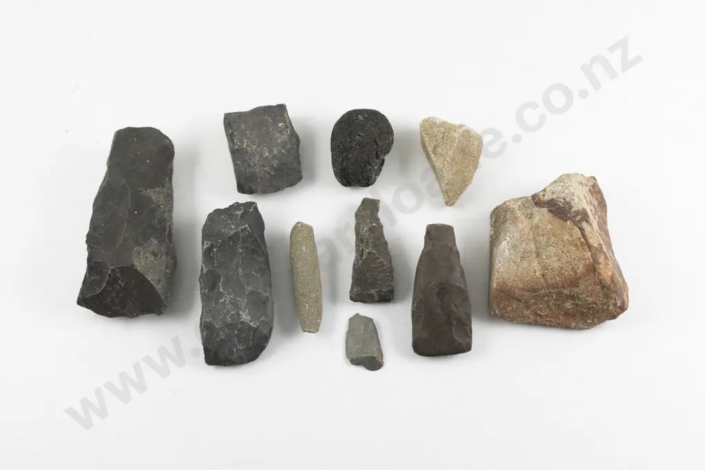 Ten Assorted Maori Stone Artefacts Image 1++