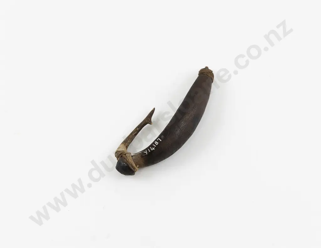 A 19th Century Pa Kahawai (Trolling Lure) Image 1++