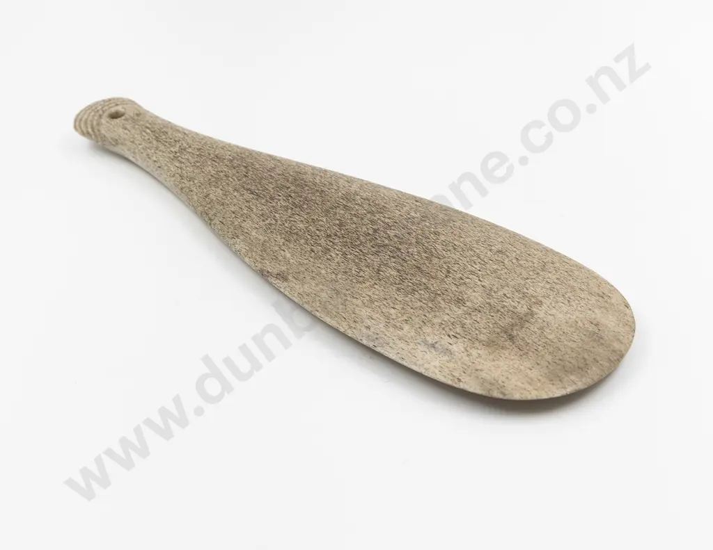 A Good Early 19th Century Patu Paraoa (Whalebone Hand Club) Image 1++
