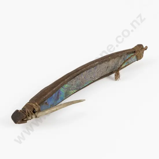 A Large 19th Century Pa Kahawai (Trolling Lure)