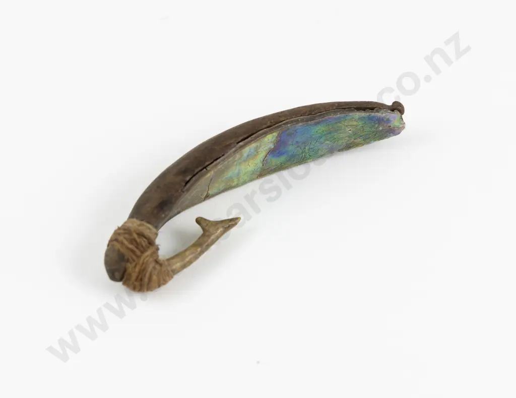 A 19th Century Pa Kahawai (Trolling Lure) Image 1++