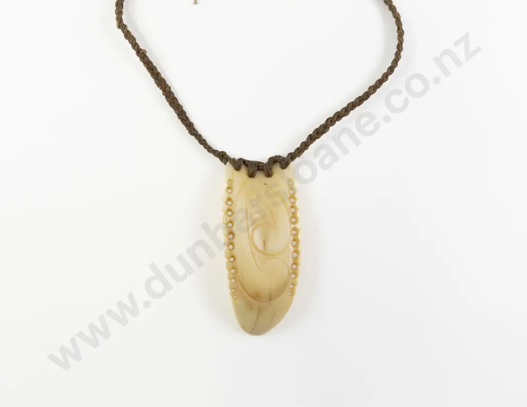 A Contemporary Carved Whale Tooth Rei Puta Image 1++