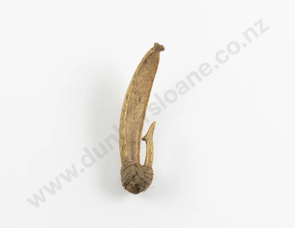 A Rare 19th Century Whale Bone Pa Kahawai (Trolling Lure) Image 1++