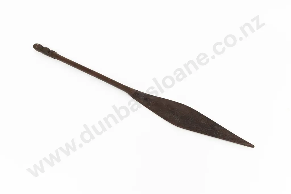 An Early 20th Century Hoe (Maori Paddle) Image 1++