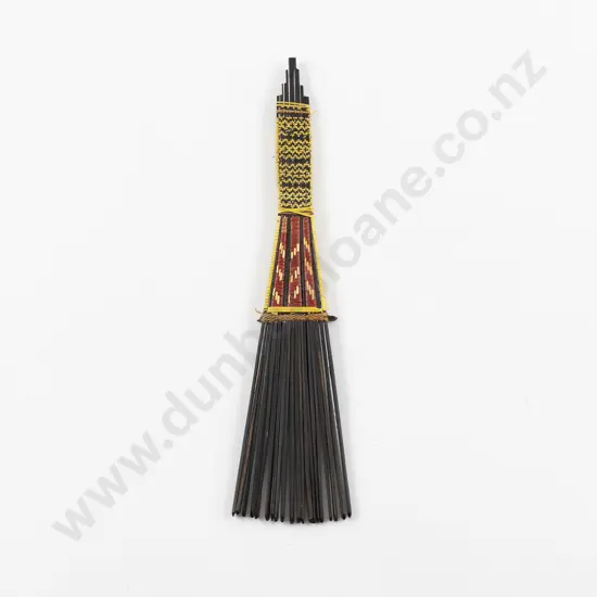 A Fine early 20th Century Solomon Islands Comb