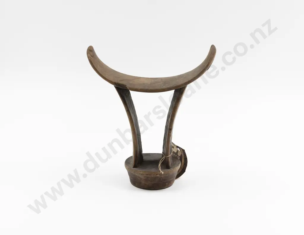 A Somali Headrest Image 1++