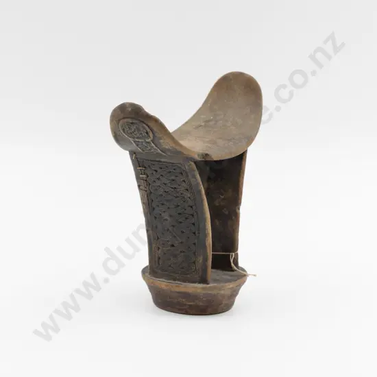 A Somali Headrest