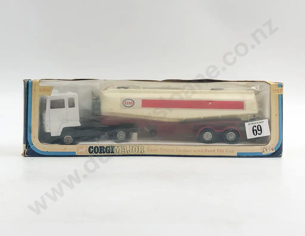 Corgi Boxed 1157 Esso Petrol Tanker Image 1++
