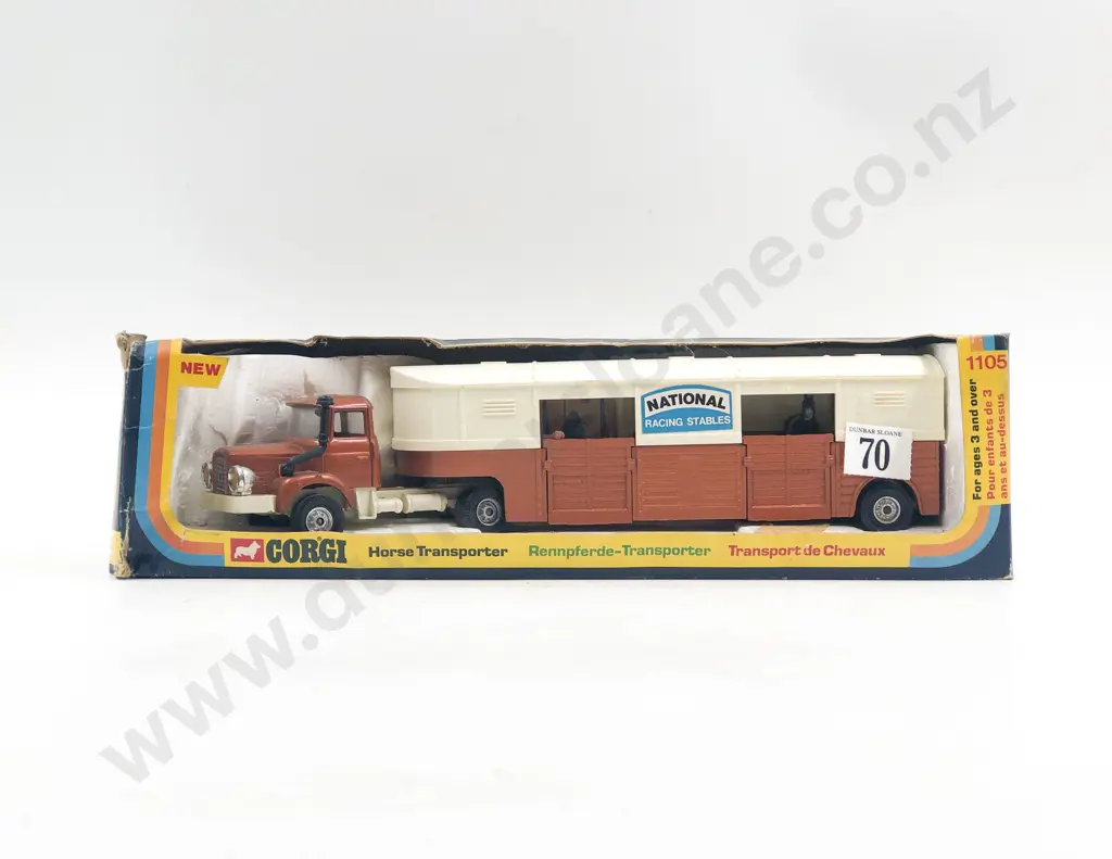 Corgi Boxed 1105 Horse Transporter Image 1++